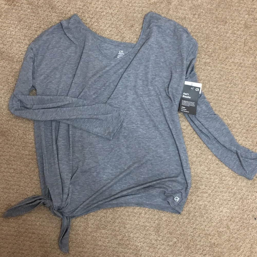Gap workout top, unworn brand new